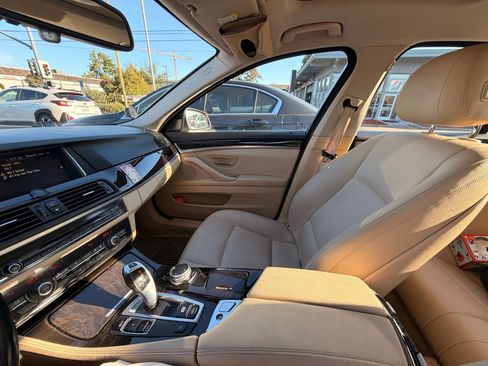 Used 2015 BMW 528i Sedan RWD image 12