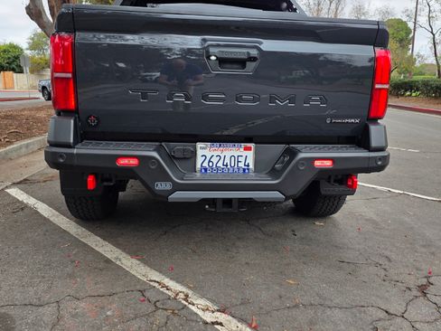 Used 2025 Toyota Tacoma 4x4 Double Cab Hybrid image 26