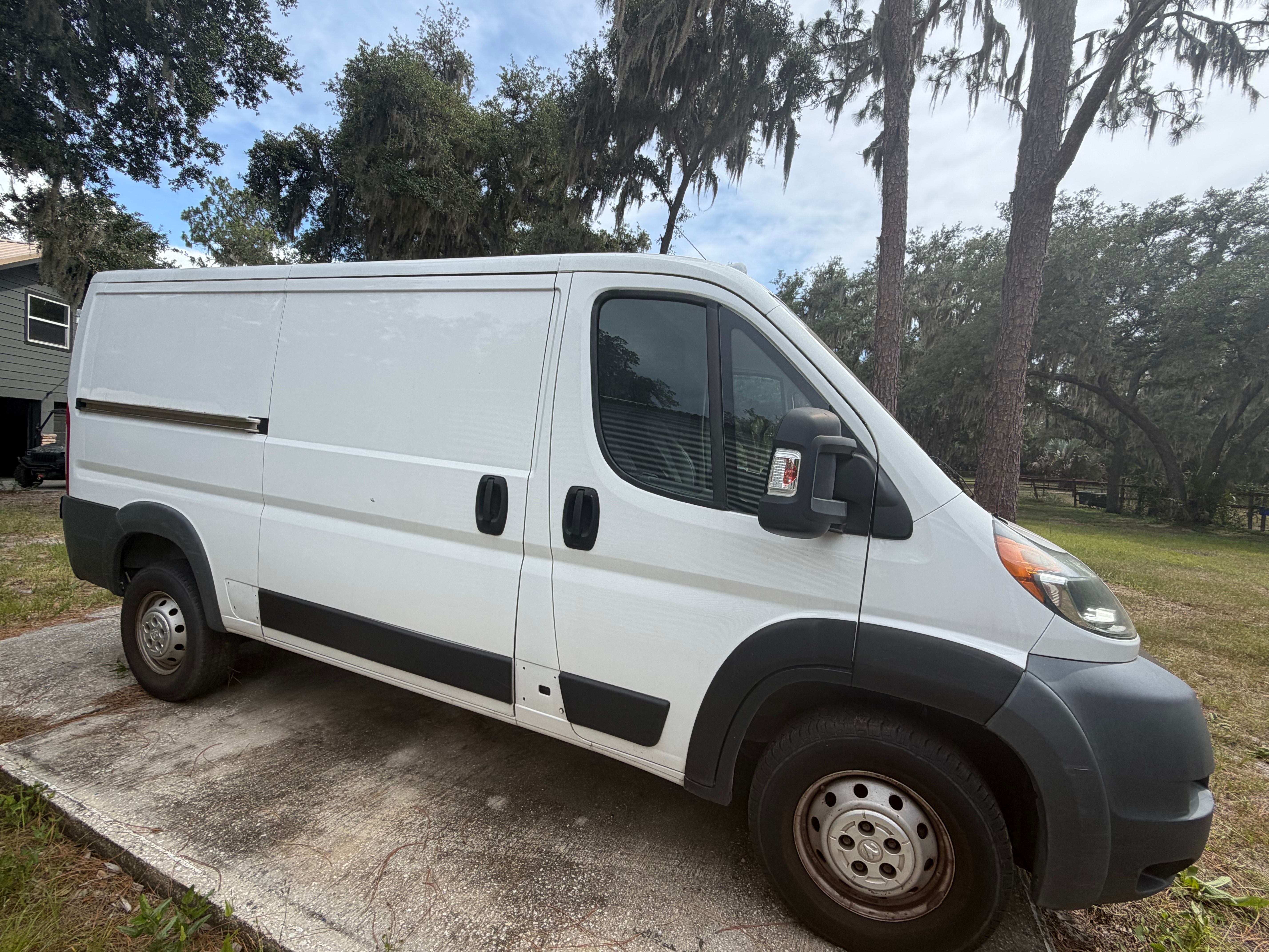 Used 2015 RAM ProMaster 1500 FWD image 2