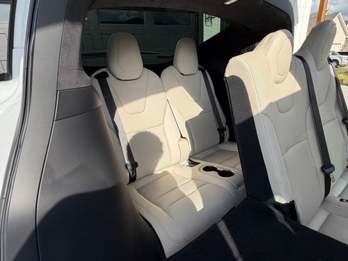 Used 2022 Tesla Model X AWD/4WD image 22