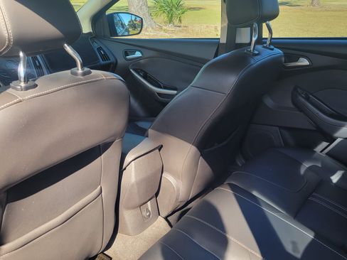 Used 2012 Ford Focus SEL image 6