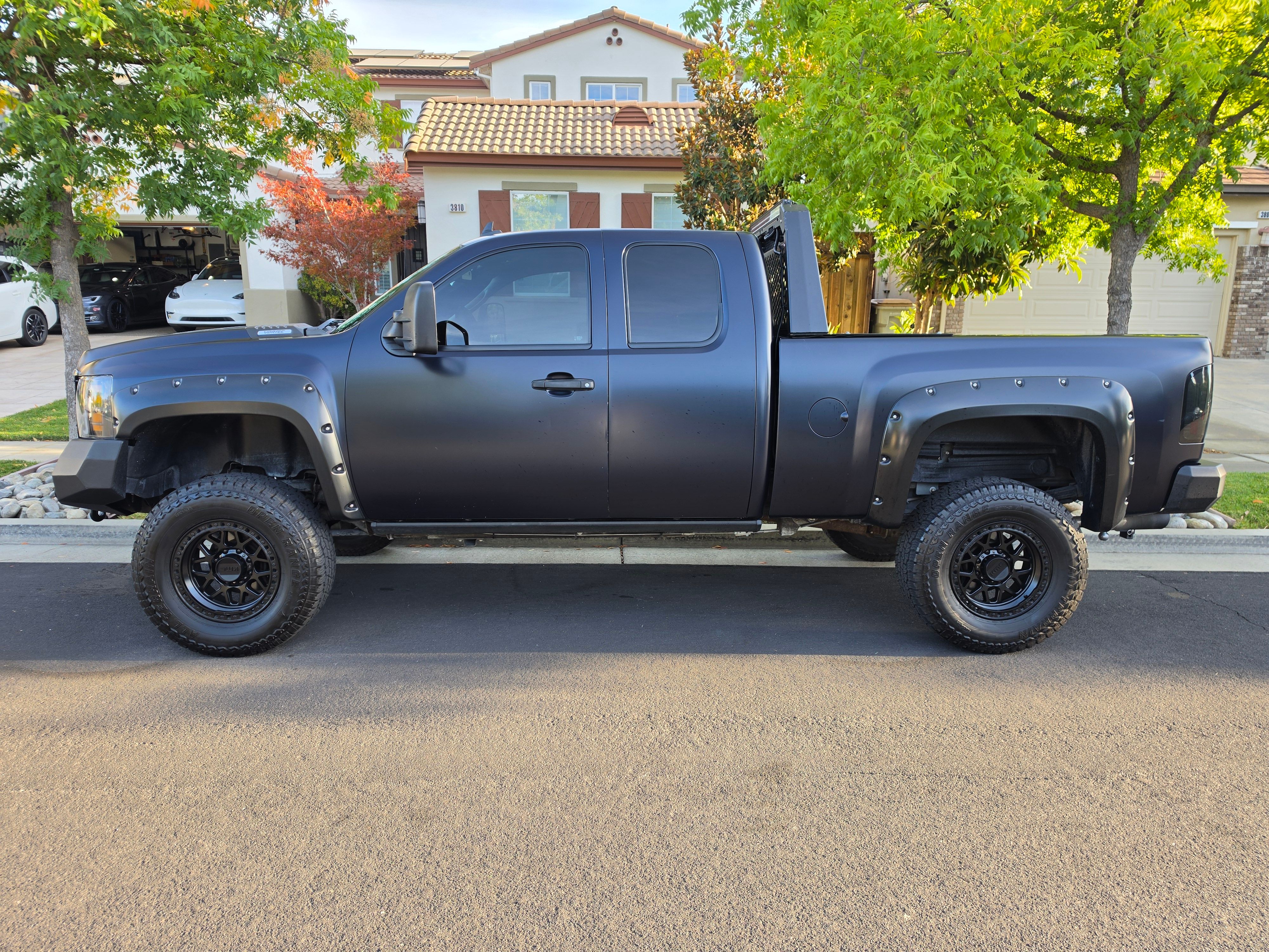 Used 2008 Chevrolet Silverado 2500 LT w/ 2LT Convenience Package AWD/4WD image 1