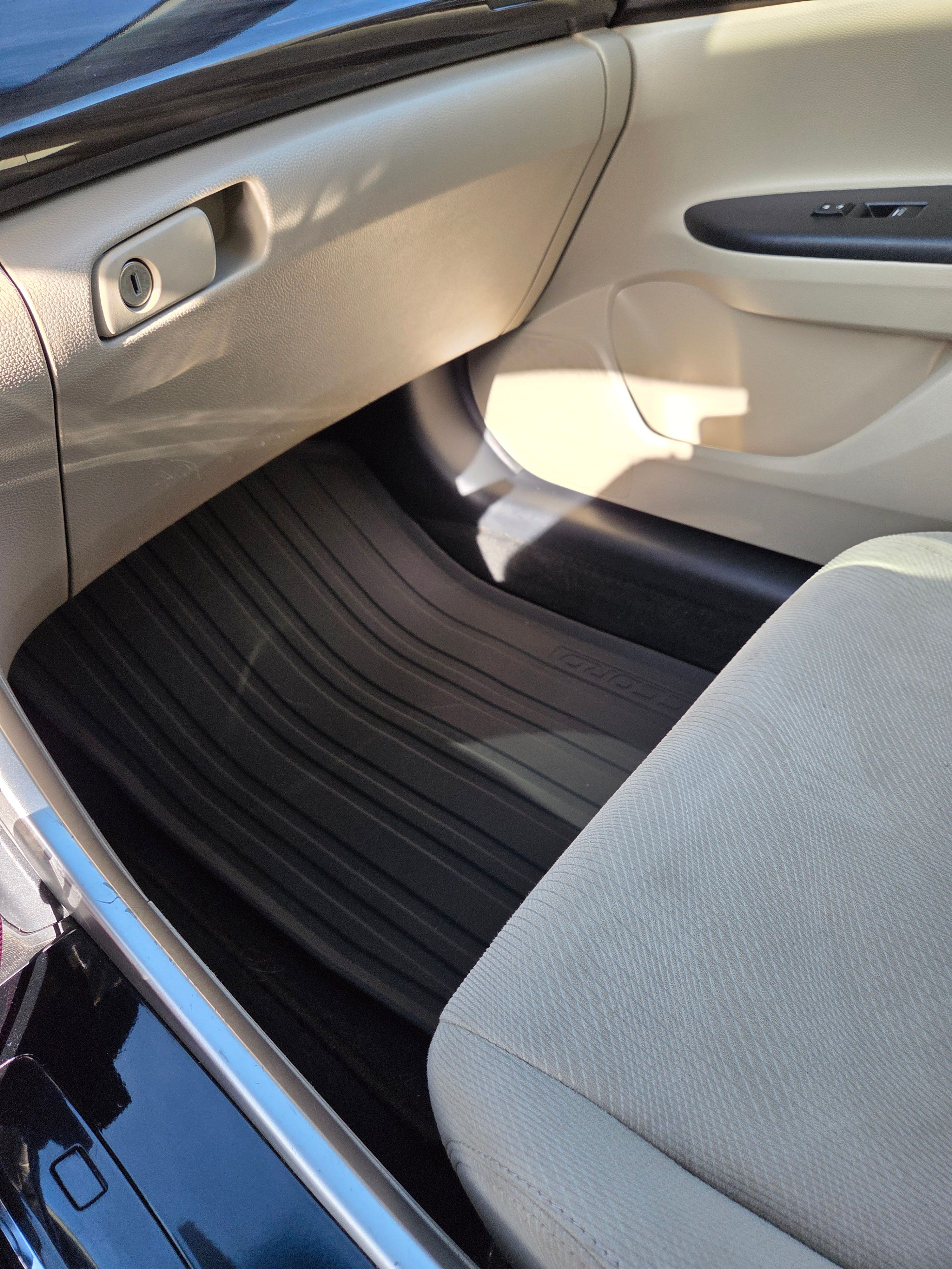 Used 2017 Honda Accord EX image 12