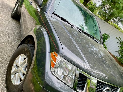 Used 2015 Nissan Frontier SV w/ SV Value Truck Package image 8