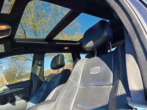 Used 2014 Jeep Grand Cherokee Overland image 14