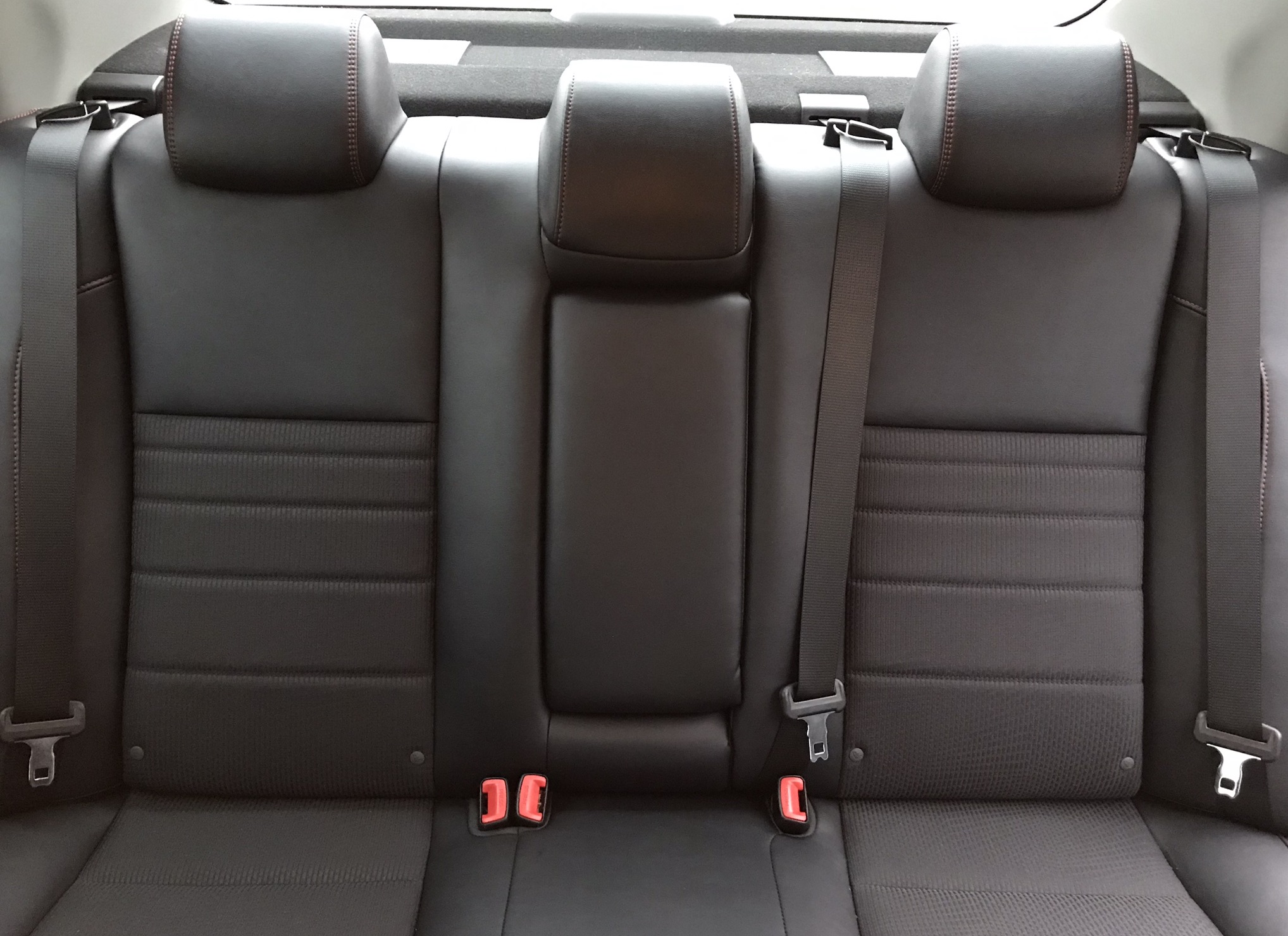 Used 2017 Toyota Camry SE FWD image 12