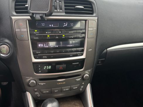 Used 2012 Lexus IS 250C image 10
