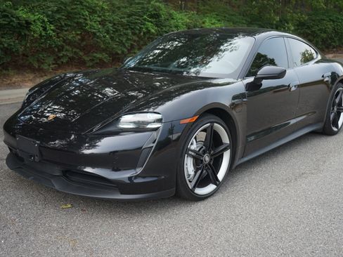 Used 2021 Porsche Taycan 4S AWD/4WD image 10