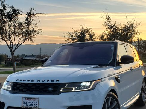 Used 2018 Land Rover Range Rover Sport HSE Dynamic image 6