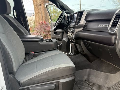 Used 2022 RAM 2500 Big Horn w/ Level 1 Equipment Group image 5