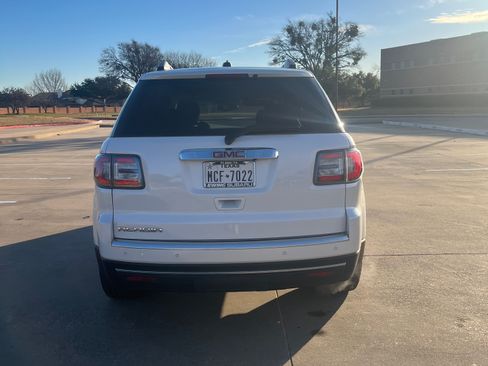 Used 2016 GMC Acadia SLT image 6