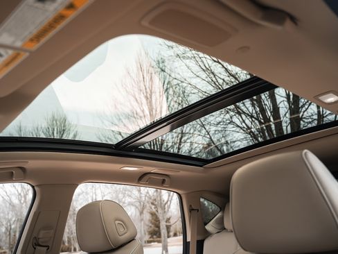 Used 2019 Acura RDX AWD w/ Advance Package image 12