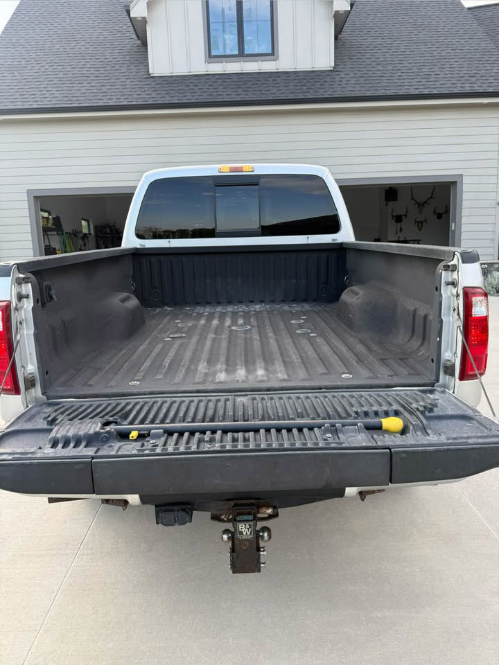 Used 2015 Ford F250 Lariat w/ Chrome Package AWD/4WD image 5