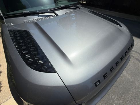 Used 2023 Land Rover Defender 90 S AWD/4WD image 6