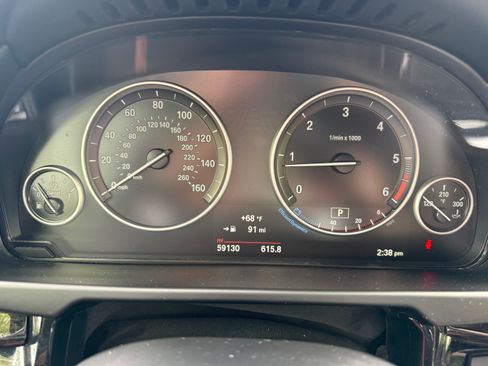 Used 2018 BMW X5 xDrive35d w/ M Sport Package image 9