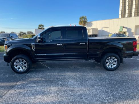 Used 2017 Ford F250 Platinum w/ Platinum Ultimate Package image 8