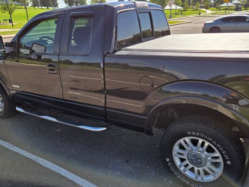 Used 2013 Ford F150 Lariat w/ Mid Equipment Group image 2