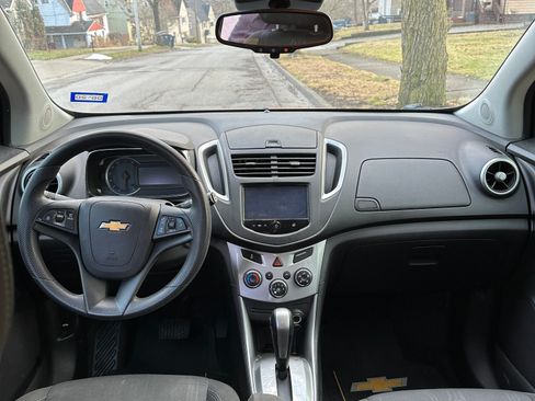 Used 2015 Chevrolet Trax LT image 10
