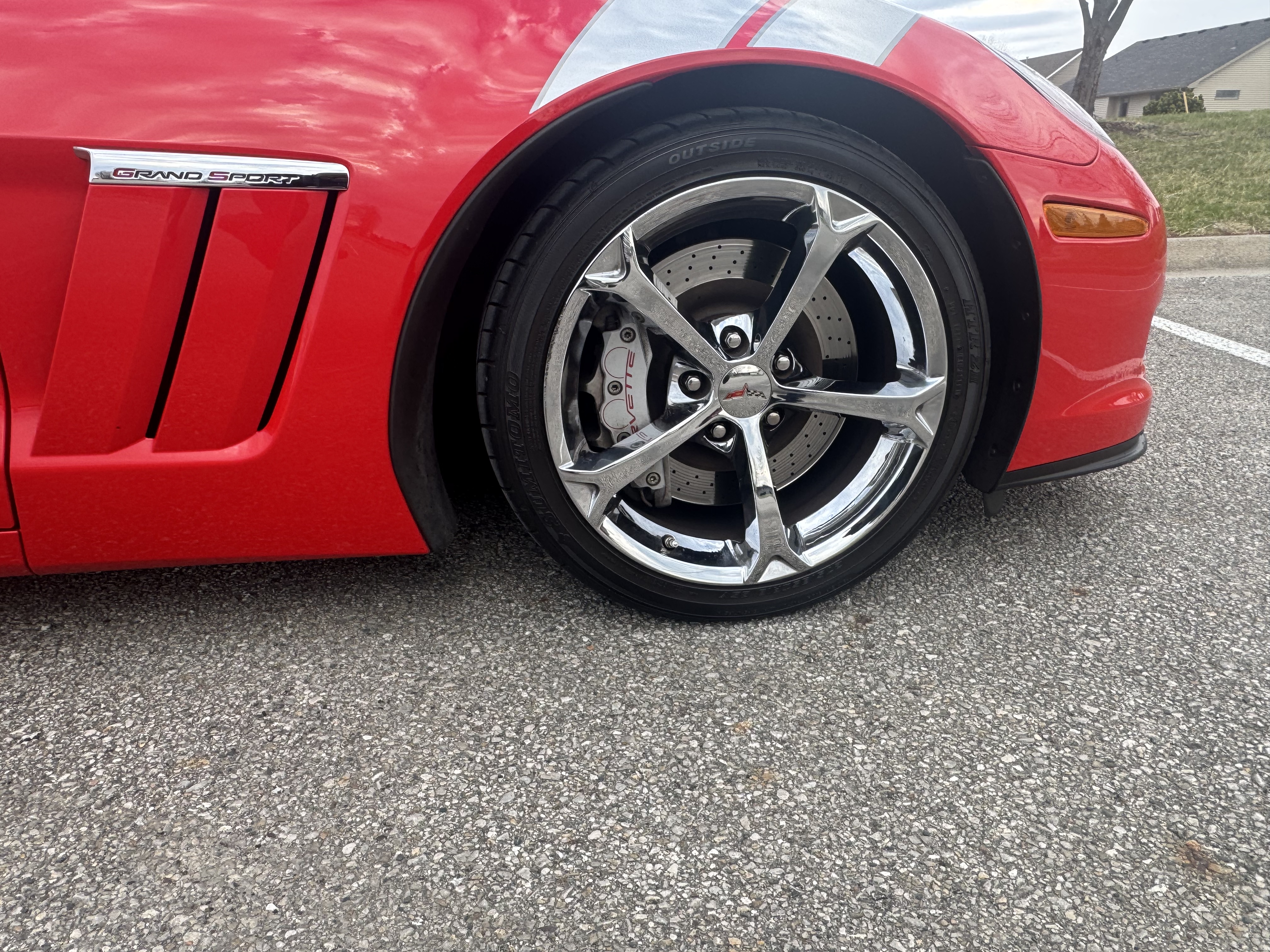 Used 2012 Chevrolet Corvette Grand Sport w/ 2LT Preferred Equipment Group RWD image 9