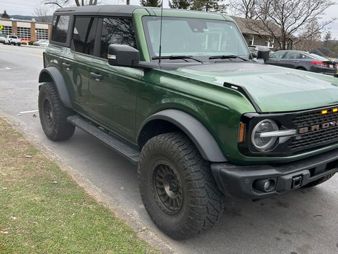 Used 2023 Ford Bronco Wildtrak image 19