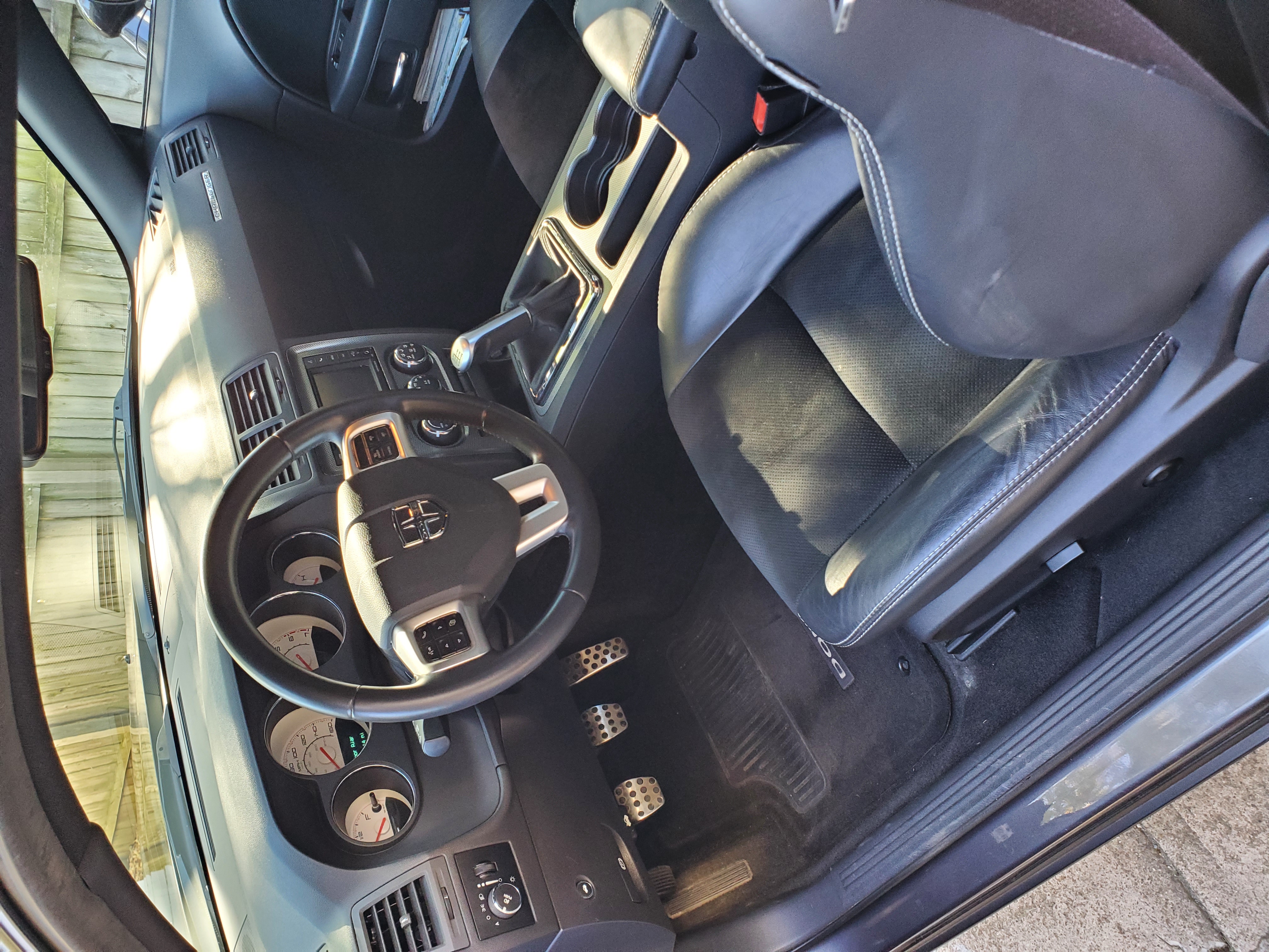 Used 2014 Dodge Challenger R/T RWD image 12