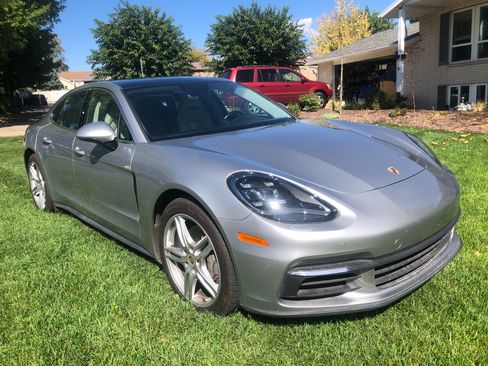 Used 2018 Porsche Panamera 4S image 6