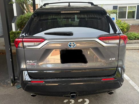 Used 2022 Toyota RAV4 XSE w/ Premium Package AWD/4WD image 8