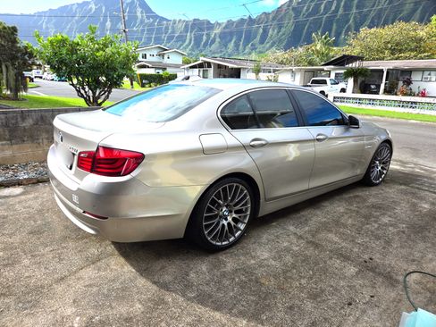 Used 2013 BMW 528i Sedan image 2