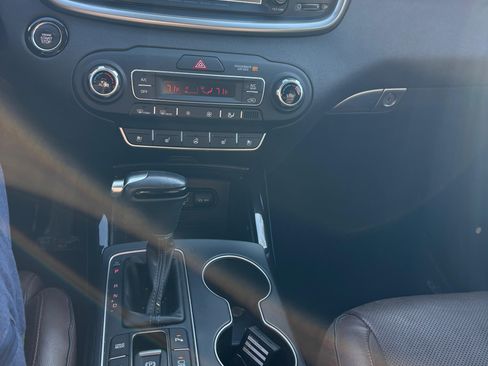 Used 2019 Kia Sorento SX w/ SX Touring Package AWD/4WD image 14