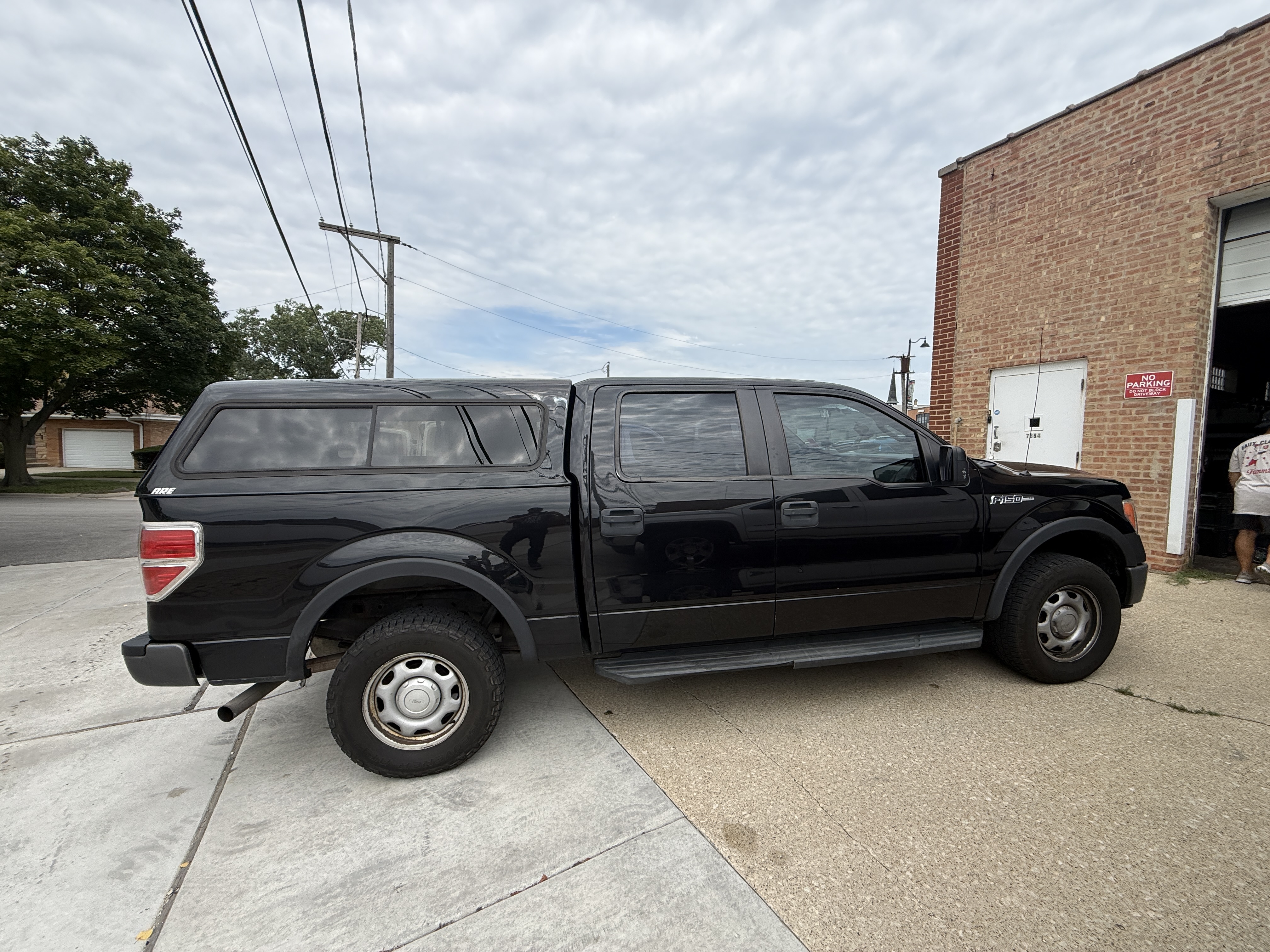 Used 2014 Ford F150 XL w/ Trailer Tow Package AWD/4WD image 4