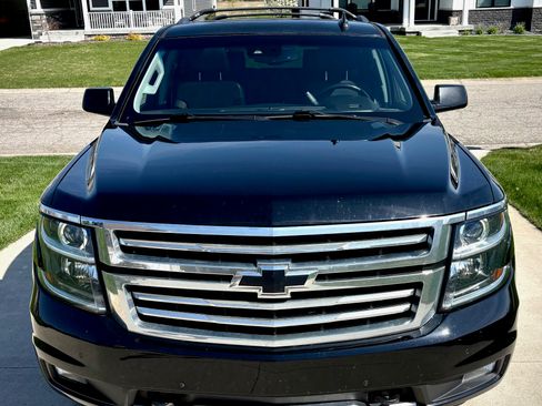 Used 2015 Chevrolet Tahoe LT image 4
