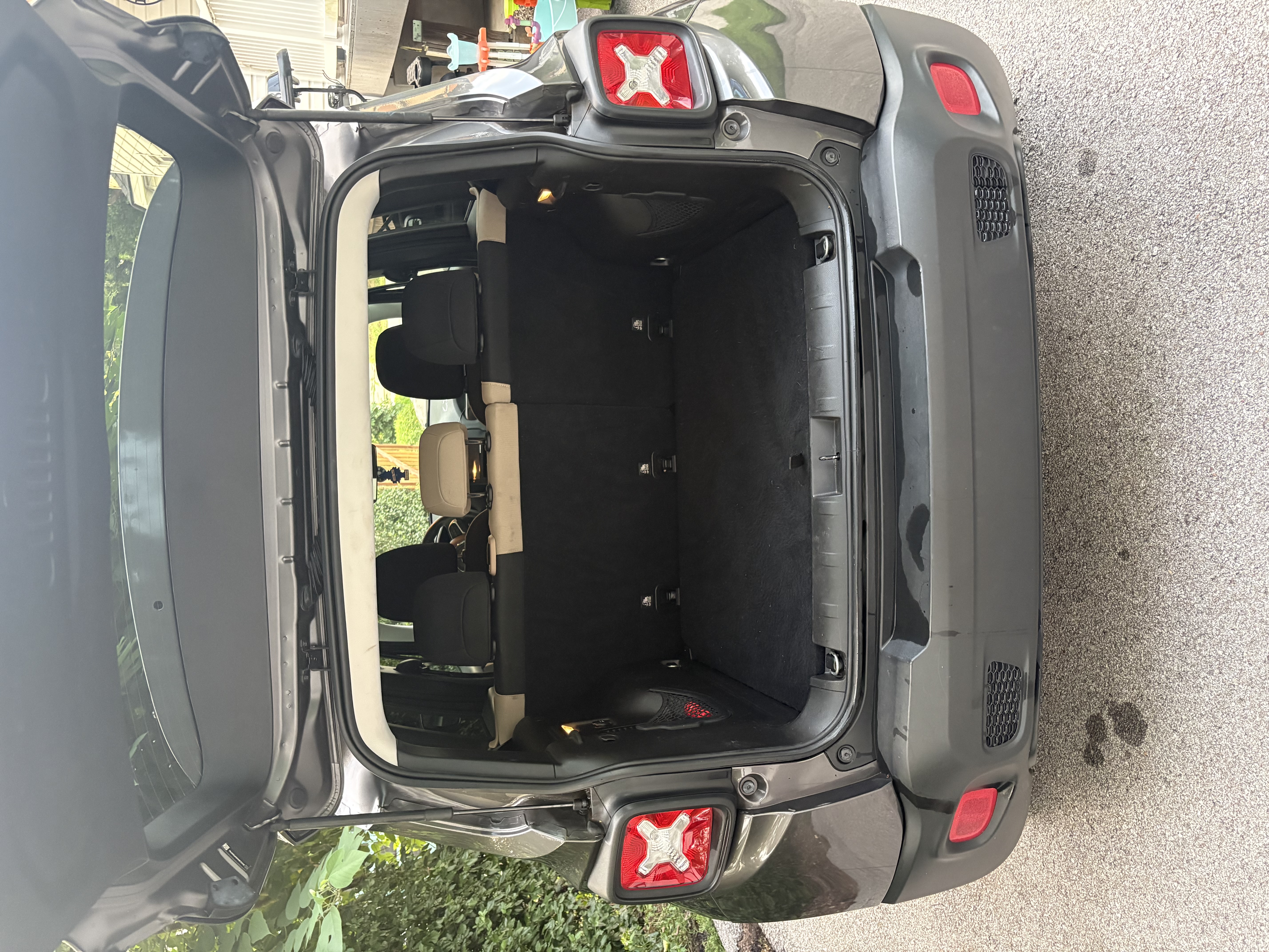 Used 2017 Jeep Renegade Sport w/ Power & Air Group AWD/4WD image 9
