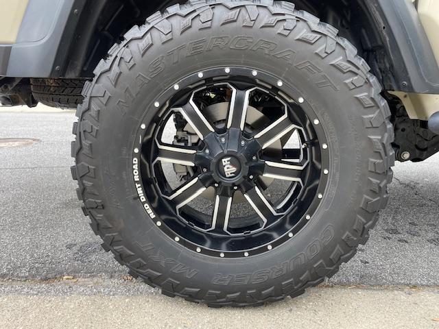 Used 2020 Jeep Gladiator Sport w/ Quick Order Package 24S AWD/4WD image 10