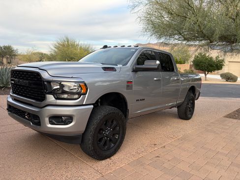 Used 2022 RAM 2500 Big Horn w/ Night Edition image 4