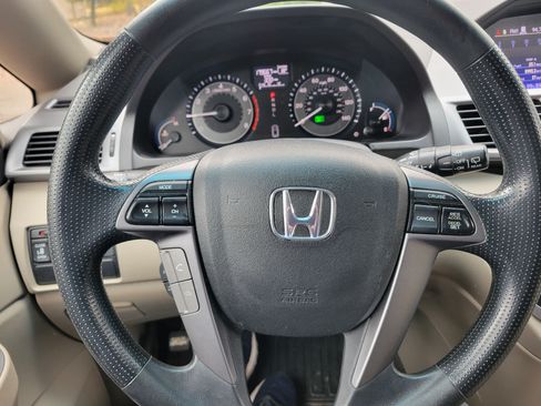 Used 2012 Honda Odyssey EX image 16