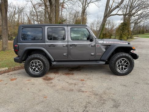 Used 2026 Jeep Wrangler Unlimited Rubicon image 5