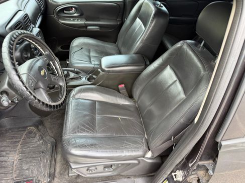 Used 2005 Chevrolet TrailBlazer EXT 4WD image 11