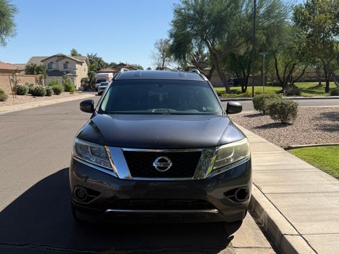 Used 2014 Nissan Pathfinder SV image 8