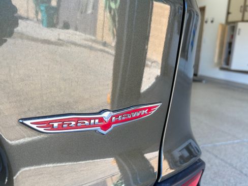 Used 2021 Jeep Cherokee Trailhawk w/ Sun, Sound & Nav Group image 15