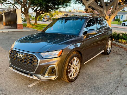 Used 2021 Audi Q5 e Prestige w/ Prestige Package AWD/4WD image 2