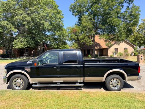 Used 2010 Ford F350 Lariat RWD image 1