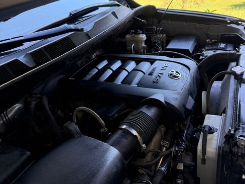 Used 2016 Toyota Tundra SR5 image 12