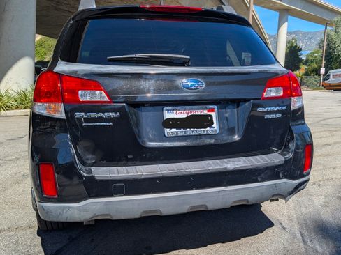 Used 2013 Subaru Outback 3.6R Limited image 8