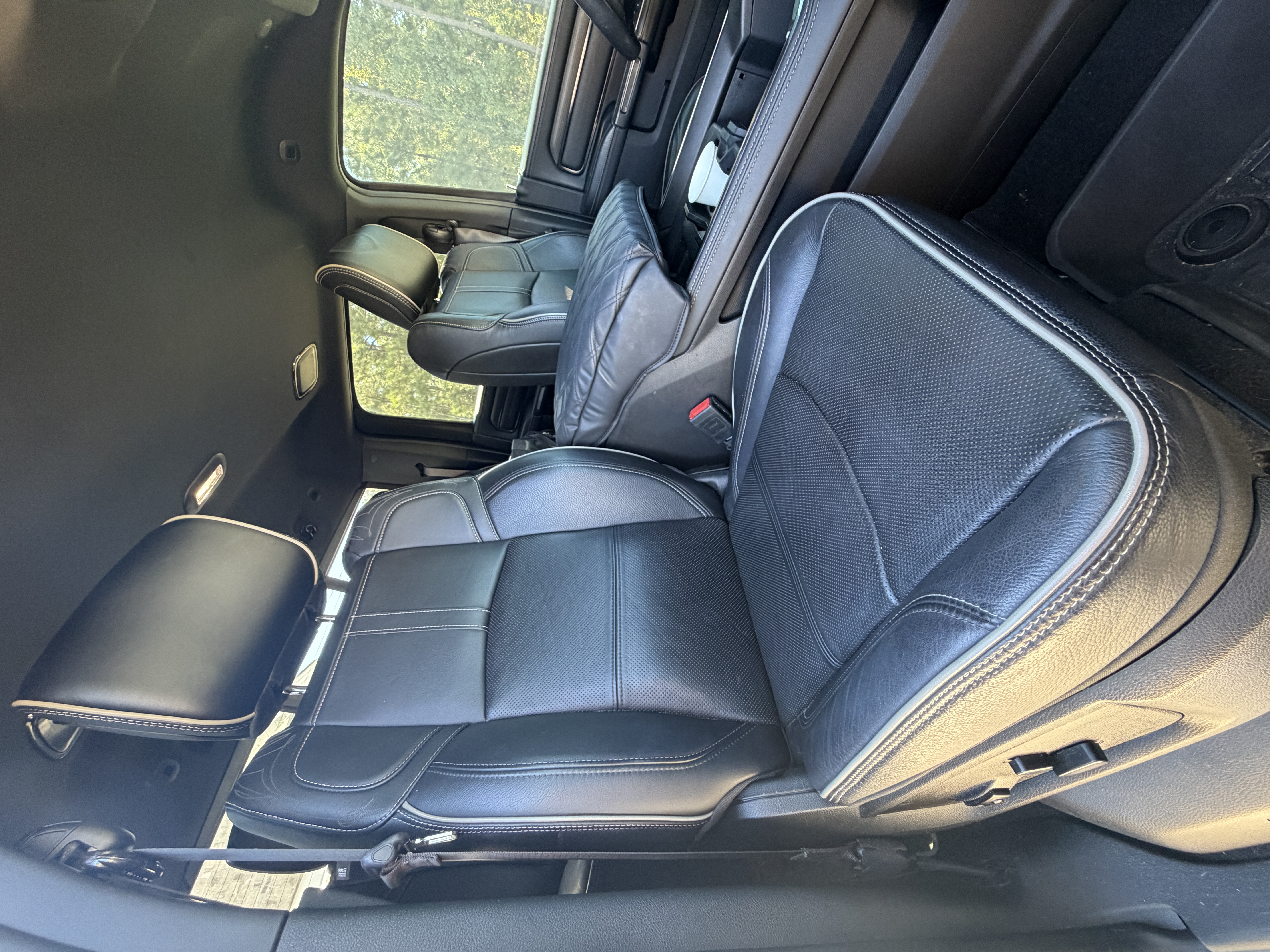 Used 2022 RAM 2500 Limited AWD/4WD image 6