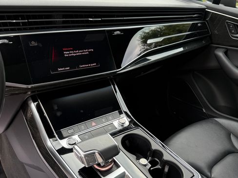 Used 2021 Audi Q7 3.0T Premium Plus w/ Premium Plus Package image 11