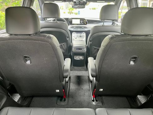 Used 2022 Hyundai Palisade Calligraphy image 15