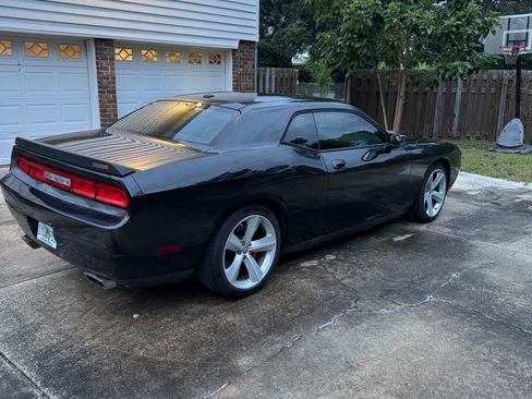 Used 2010 Dodge Challenger SRT8 w/ SRT Option Group II image 10