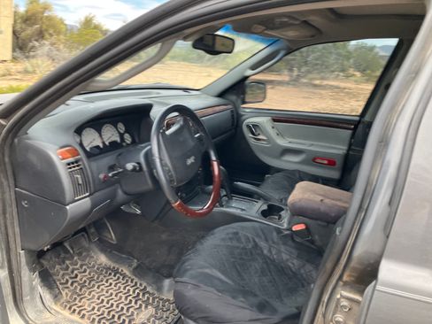 Used 2003 Jeep Grand Cherokee Overland AWD/4WD image 2