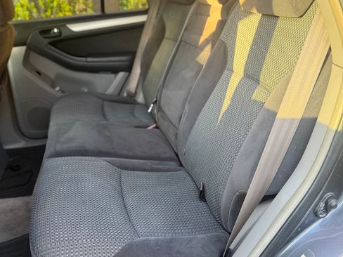 Used 2004 Toyota 4Runner Sport image 11