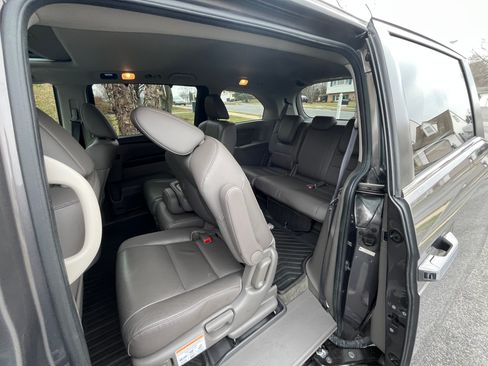 Used 2014 Honda Odyssey EX-L image 16